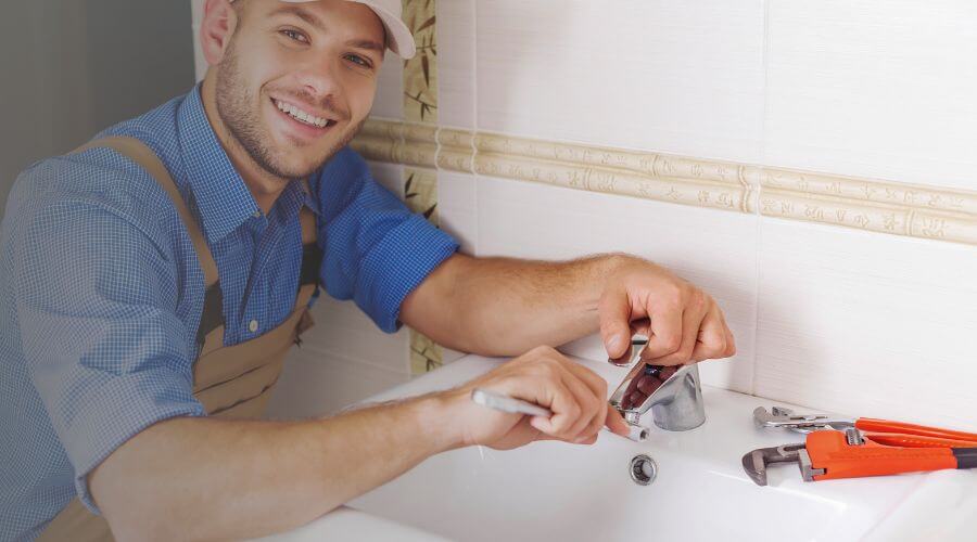 Handle or spout repair in Mooringsport, LA